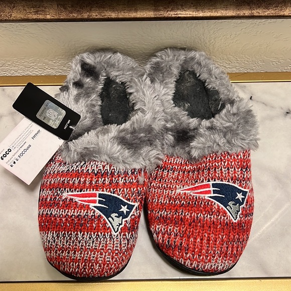 FOCO peak slide New England Patriots size (Large) - Picture 5 of 7